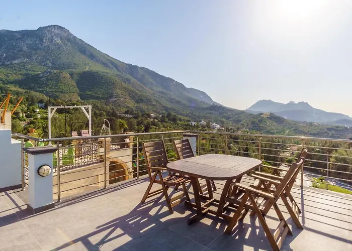 Bellapais * Kyrenia (Northern Cyprus)